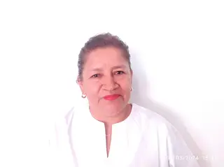 Rosa Y. R. L.