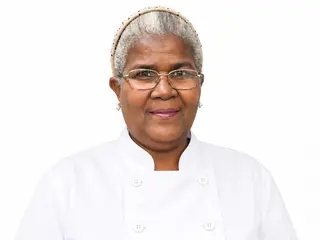 Mariza D. L. C.